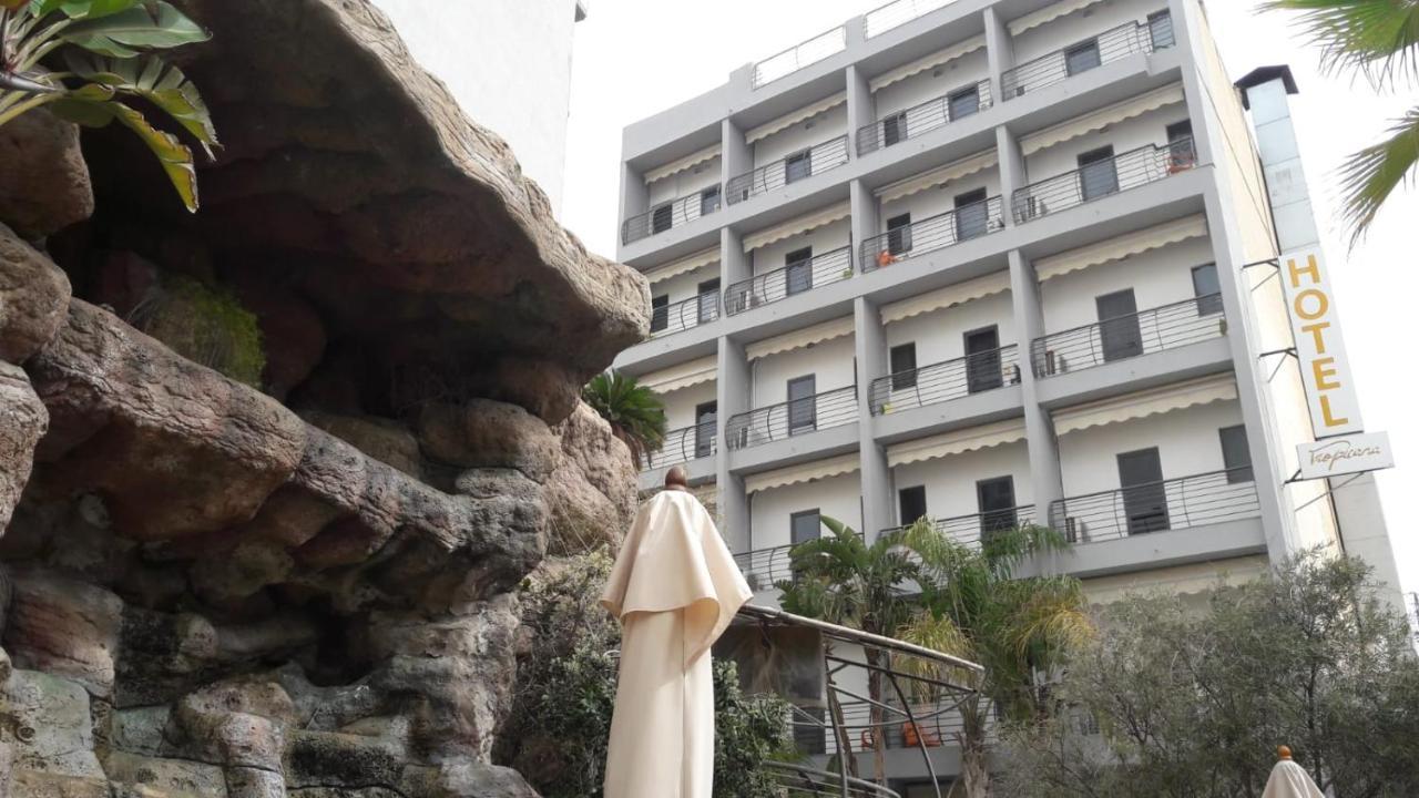 Tropicana Hotel St. Julian's Exteriör bild