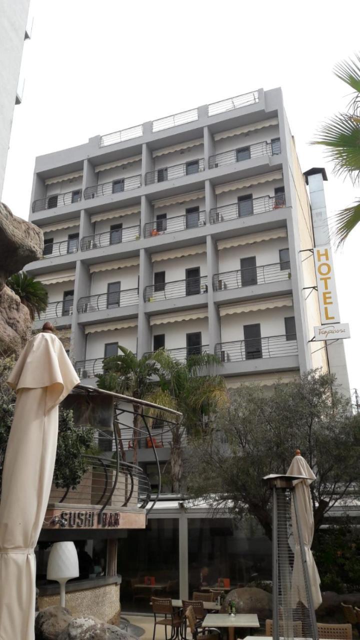 Tropicana Hotel St. Julian's Exteriör bild