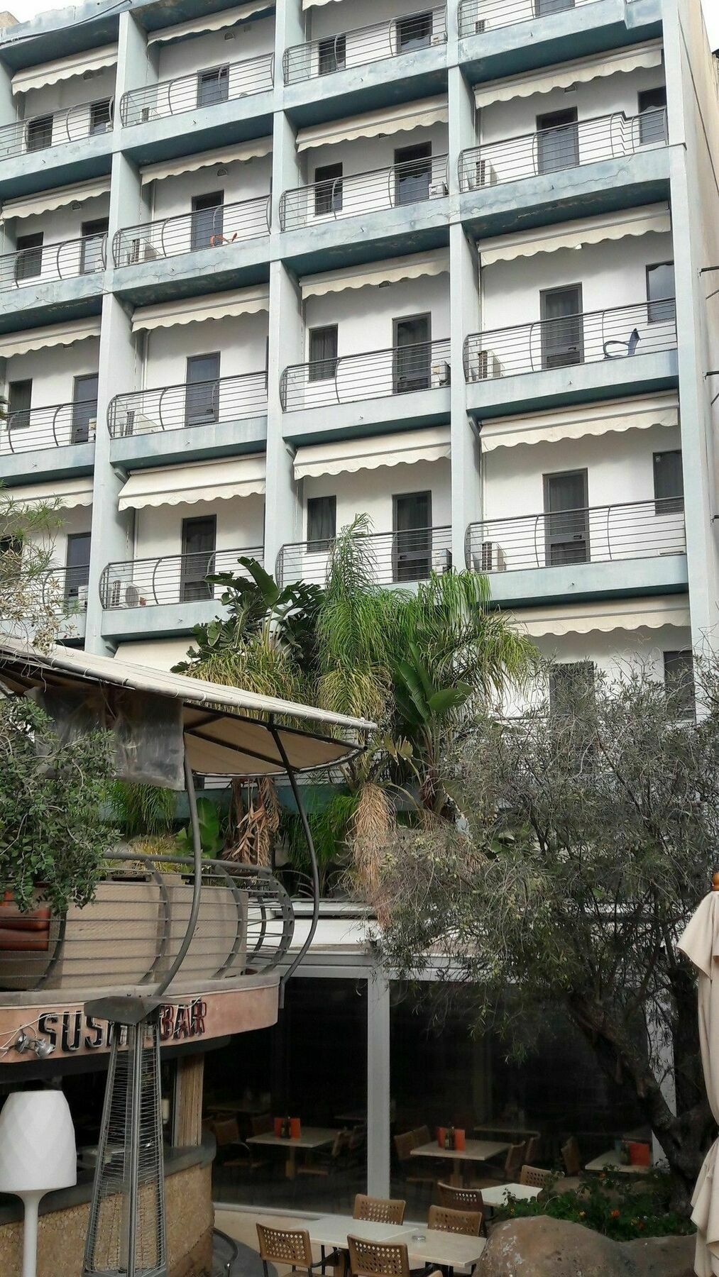 Tropicana Hotel St. Julian's Exteriör bild