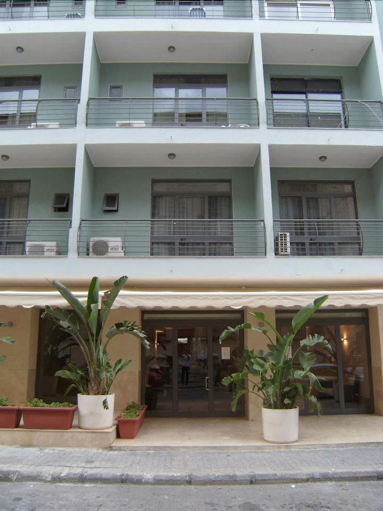Tropicana Hotel St. Julian's Exteriör bild